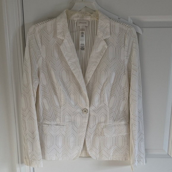 Chico's Women's White Patterned Blazer Size 0 - Picture 2 of 7